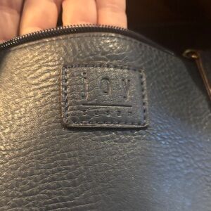 Navy Leather shoulder bag